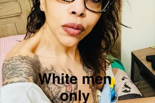 💋30/$100, 1hr/$200 for short time only, WHITE MEN ONLY - Image 12