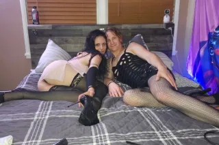 Fetish queen And Sexy Trans gi... - Image 2