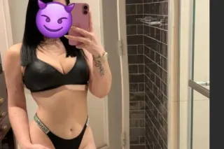 FLOR DE VISITA BBY😍🍑🔥 POCOS DAS🍓🍌🍑 TE ESPERO AMOR 😍 FOTOS 💯💯 REALES VERIFICACIN✅ VAGINA CALIENTE🥵😮‍💨 - Image 2