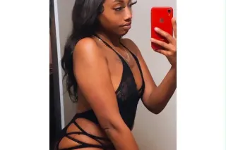 Backshots & vibe 😈 Your Throat Demon here - Image 1