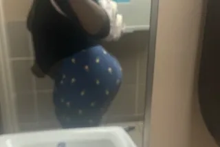 thick and curvy - Image 6