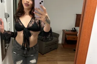girl next door😍come escape fro... - Image 2
