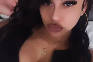 Sexy Puerto Rican 😍 2 girl 👩🏻‍... - Image 3