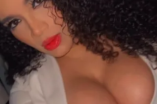 ✨ Mommy Farrah | The Attention... - Image 2