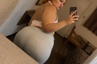 Incall available BBW LATINA MAMI 😍 Airport area 📍 - Image 4