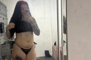Curvy Mami 💦 - Image 1