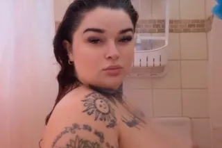 TATTED UP BLUE EYED PAWG 🤤 - Image 5