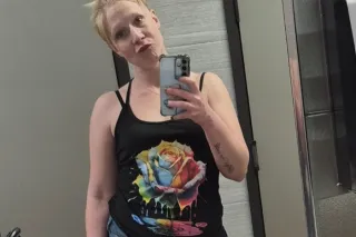 Outcall available, I'm curvy and cute with a big booty ;) - Image 12