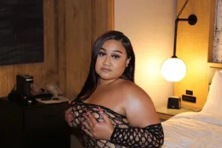 tight asian pussy 💦 in town available now ❤ - Image 5