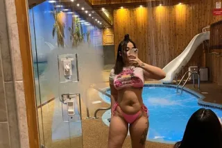 slim thick braceface baddie🥵😳😈 - Image 5