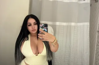 BIG MAMA LATINA BIG TITTIES - Image 6