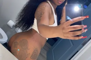 Juicy Wet 💦Thick Shit🍑🫶🏽 - 24 - Image 2