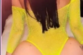 250 HR 😻BEAUTIFUL 😻LATINA PLAY... - Image 1