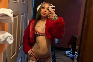 🇨🇳🧧HI MY NAME IS EMERALD🈵YOUR ... - Image 3