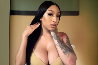 🎩🏆Gєитℓємєи'ѕ Choicє🏆🎩 🌟High Clɑss🥂🍾Aмαzιиg PETITE Bσмвѕнєℓℓ✨ available now🎀 - Image 3