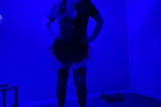 make your shitty monday a sexy... - Image 3
