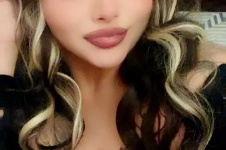 HOT , JUICY , AND WET 💦 💋 - Image 3