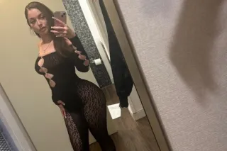 Slimthick Little Cutie 💕🥰 Available NOW! - Image 3
