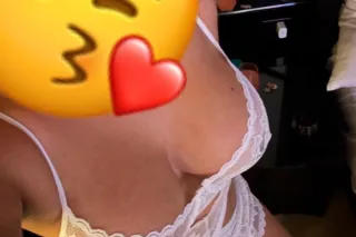 soy colombiana ardiente trato bonito puedo hacer tus fantacias realidas lo q tu quieras te ago mi amor masabe ybetc - Image 5