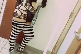$80 quick visits until noon to... - Image 4