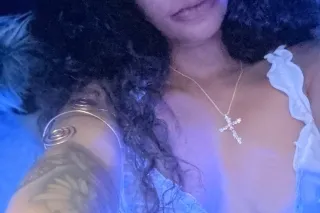💋💋warm -hearted💞 glow, soft glam vibes, with an intense lovesound, & a presence youll feel instantly. - Image 5