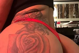 Una Chica Hermosa con Cuerpo de Diosa - Image 3