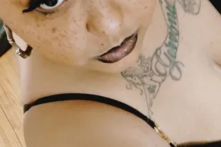 throat queen 😘💋💋💋🫦💯 - Image 1