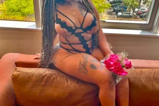 LEGENDARY KITTY 😻 VISITING YOUR CITY 🫶🏽❤ CUM SEE ME DADA 💦 - Image 3