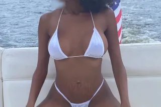Fake tits real pics and personality - Image 1