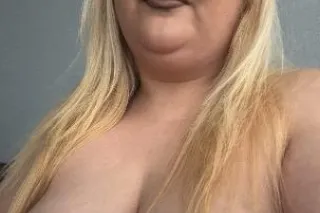 Hot sexy and waiting for you! ... - Image 2