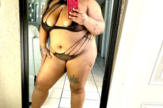 ✅ 😍SHORT ,THICK ,AND FINE 🥰💋CU... - Image 4