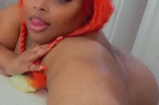 BiIG BOOTY BBW WITH A WET 😻💦 -... - Image 2