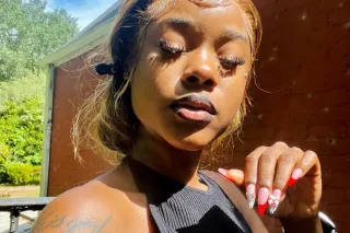 HereForAGreatTime👄YourExperienceBelongWithMe👩🏽‍❤️‍💋‍👩🏾 - Image 1