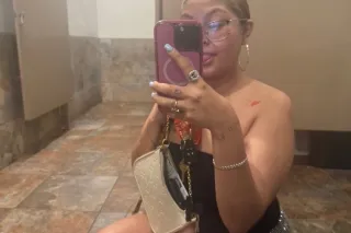FACETIME VERIFICATION AVAILABLE 🦋 - Image 1