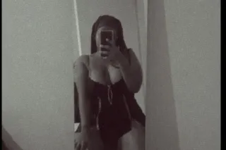 Sexy Hot - 25 - Image 4