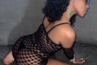 Let me come to you.. so you can cum for me🫦 - Image 1