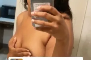 Cum play w a thick brown skin 💦😩 - Image 2