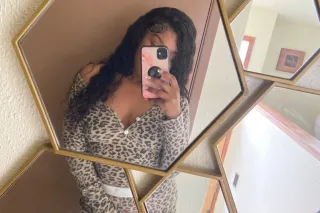 Cum play w a thick brown skin 💦😩 - Image 6