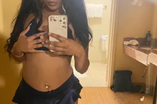 😈 Pretty Girl With Bad Intentions - Image 2