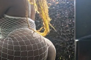 HEY FELLAS ITS Da weekend ♀✨️B... - Image 1