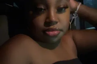 COME SPOIL THE BIRTHDAY GIRL 😚... - Image 1