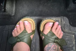 Specialas all week but this week only!Italian Goddess BBW 42JJ breast👑 Incall Fetish friendly Subscribe to my fansly!The best service in town guaranteed!!💋💋💵 - Image 8