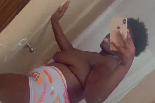 Pretty Pussy Chocolate 🤎 - 24 - Image 2