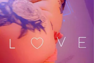 Nikkii is available for you papi 💋sensual massage then why you fucking texting your phone available💆♂ - Image 7