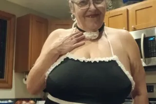 Feeling Delightful😊 Cum get Some!! - Image 2