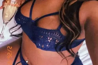 INCALLS ONLY ! Looking to give... - Image 2