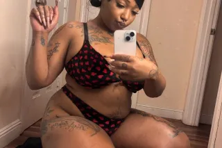 leaving soon REAL SexY RED ✨❤ ... - Image 1