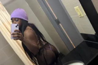 All this chocolate 🙃🍫 - INCALLS 🏩 & OUTCALLS 🚗 - Image 3