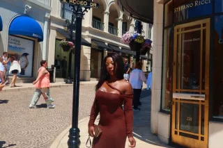 VIP Full Service with Pornstar... - Image 1