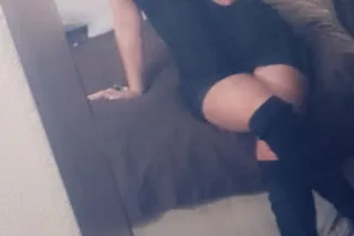 Waiting for your call.... - Image 8